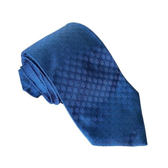 Burberry Classic Silk Neck Tie England Made Geometric Navy Blue Men - Picture 1 of 5